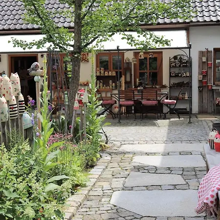 Schoene Ferienwohnung Vor Den Toren Pullman Citys Zwei Aicha vorm Wald Exterior photo